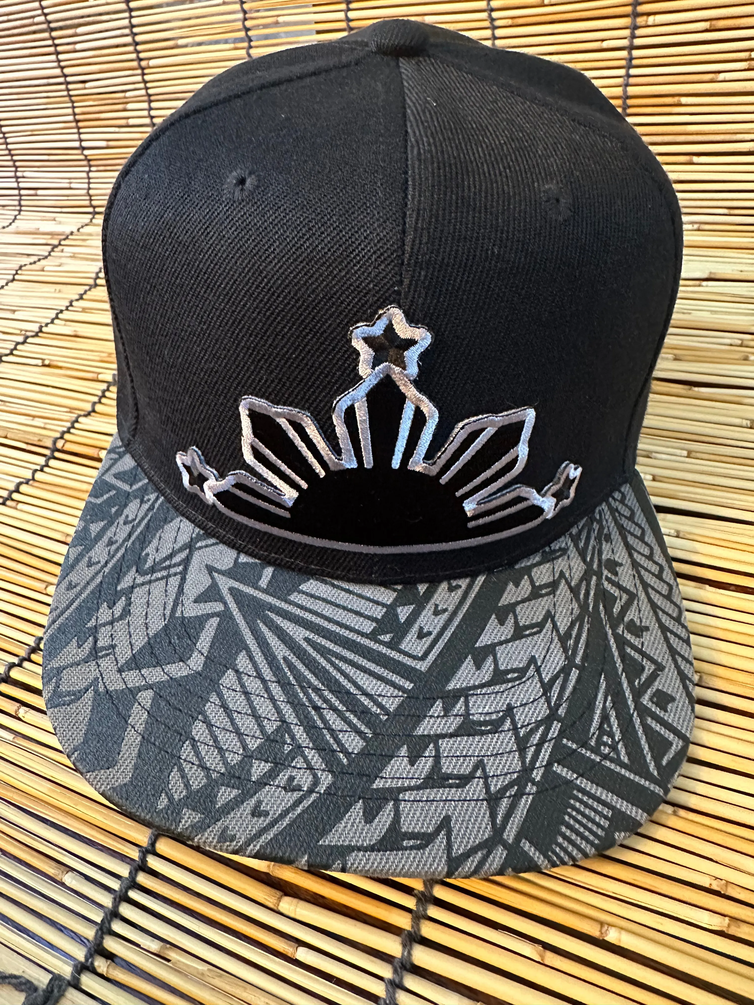 3 Stars and Sun Gray Tribal Brims Side Flag