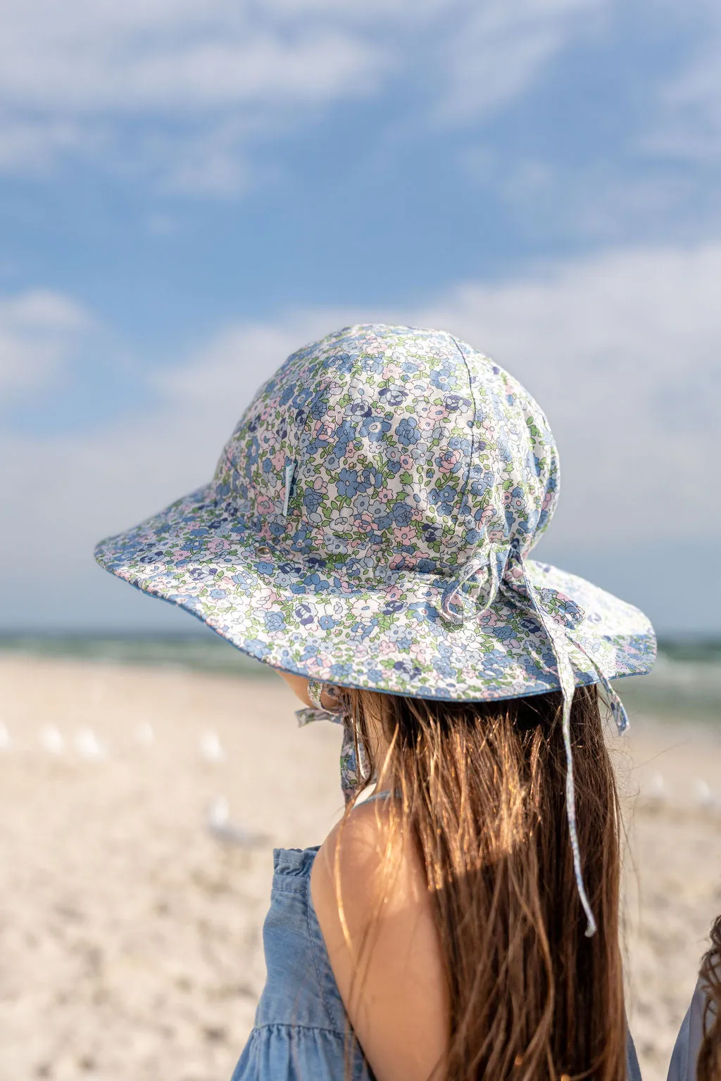 ACORN KIDS - SOPHIA REVERSIBLE SUNHAT: PINK, BLUE & GREEN