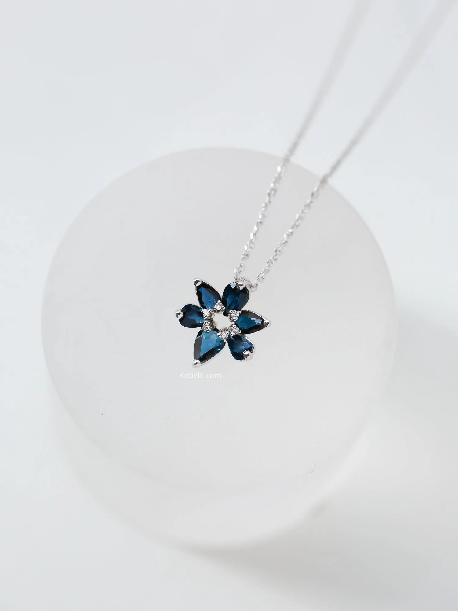 Leia Dark Sapphire Flower Necklace