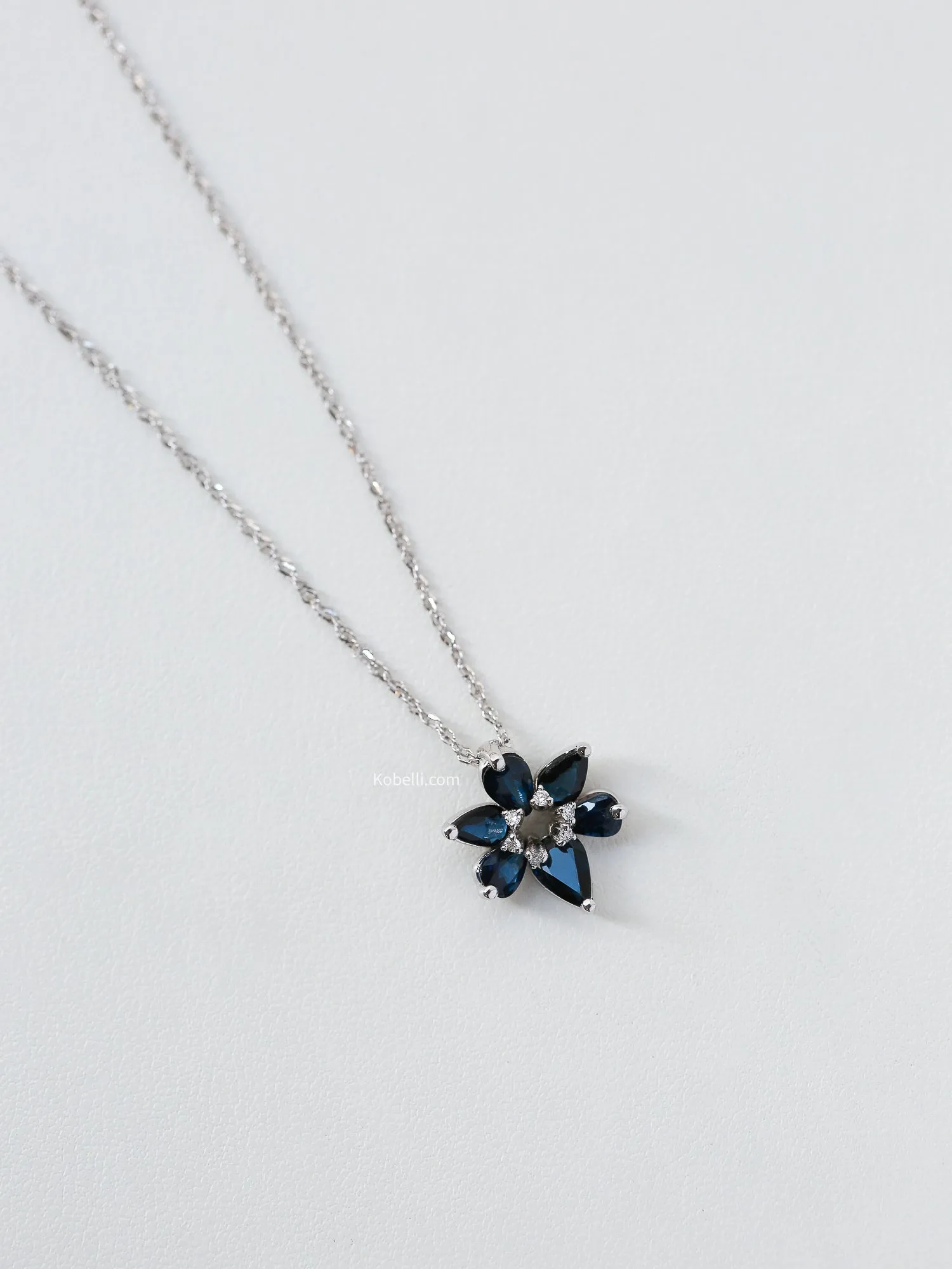 Leia Dark Sapphire Flower Necklace