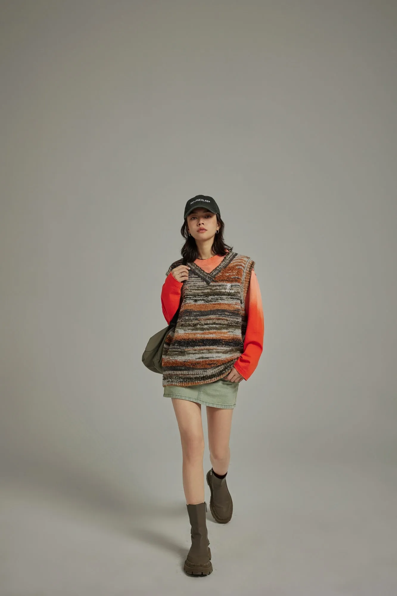 Mixed Color Blur Stripes Knit Vest