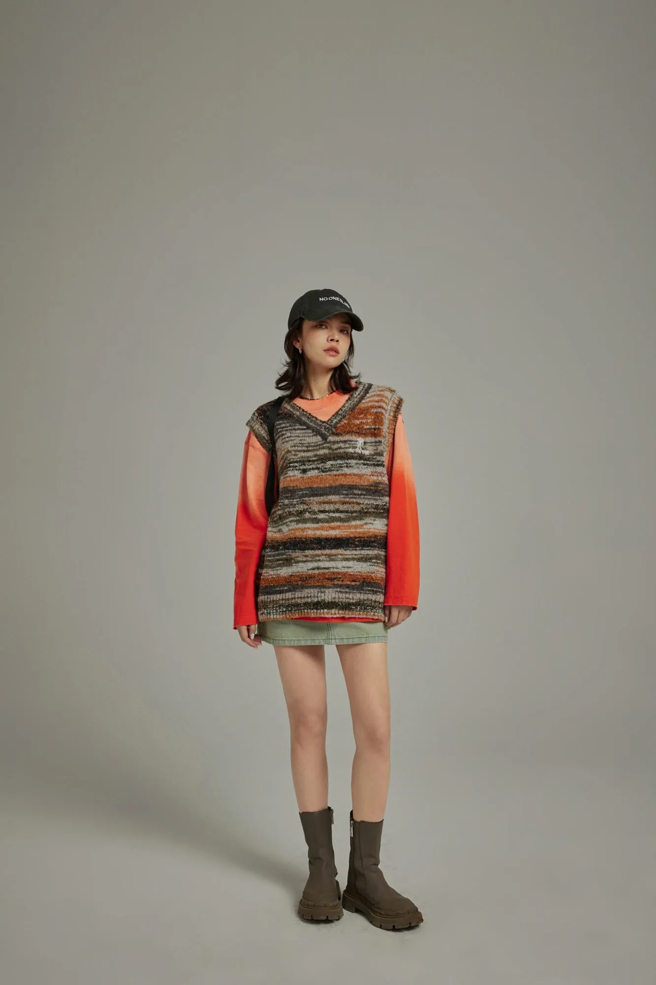 Mixed Color Blur Stripes Knit Vest