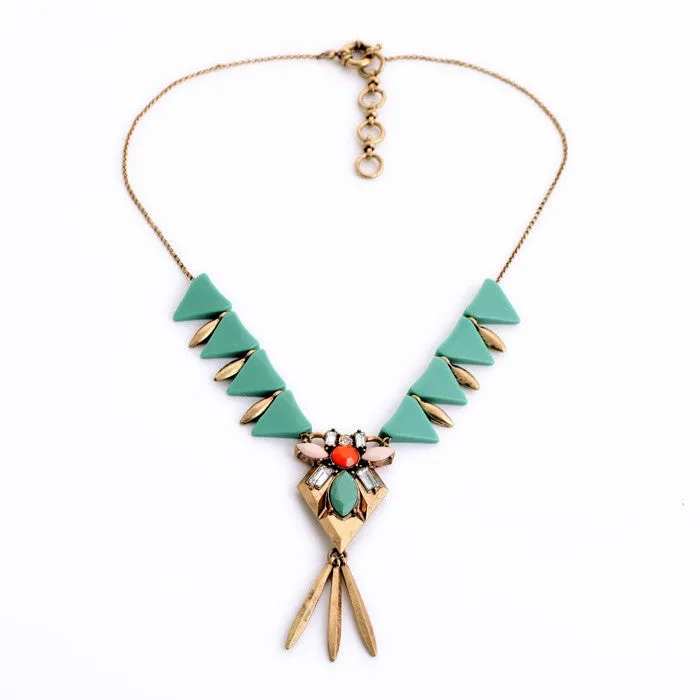 Simple Resin Triangle Antique Gold Pendants Fashion Thin Chain Elegant Necklace for Women