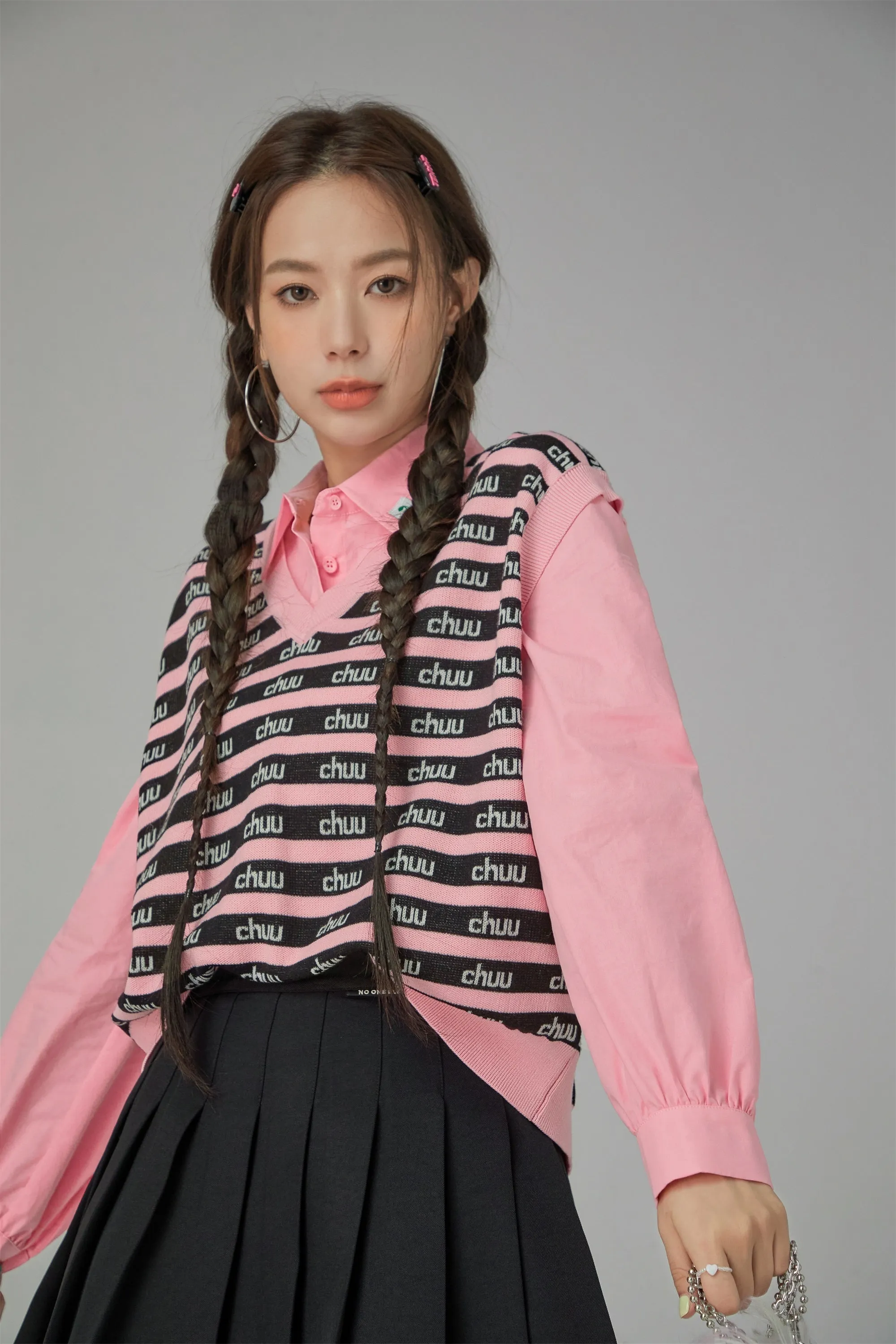 Stripes Chuu Logo Knit Vest