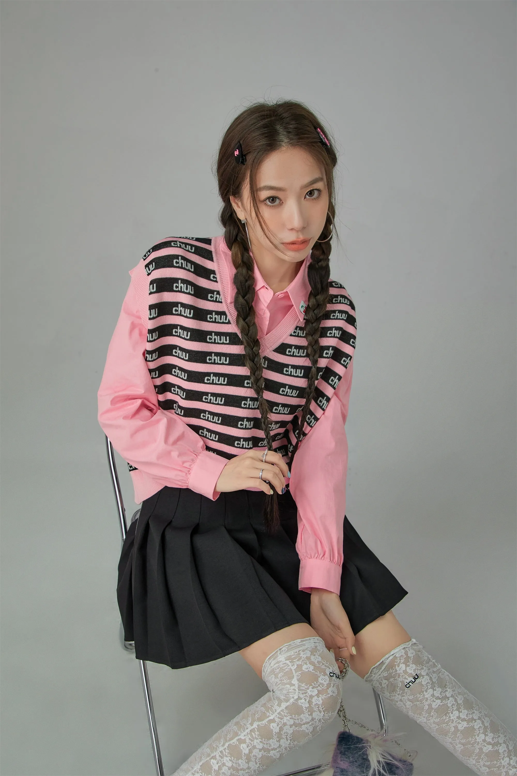 Stripes Chuu Logo Knit Vest